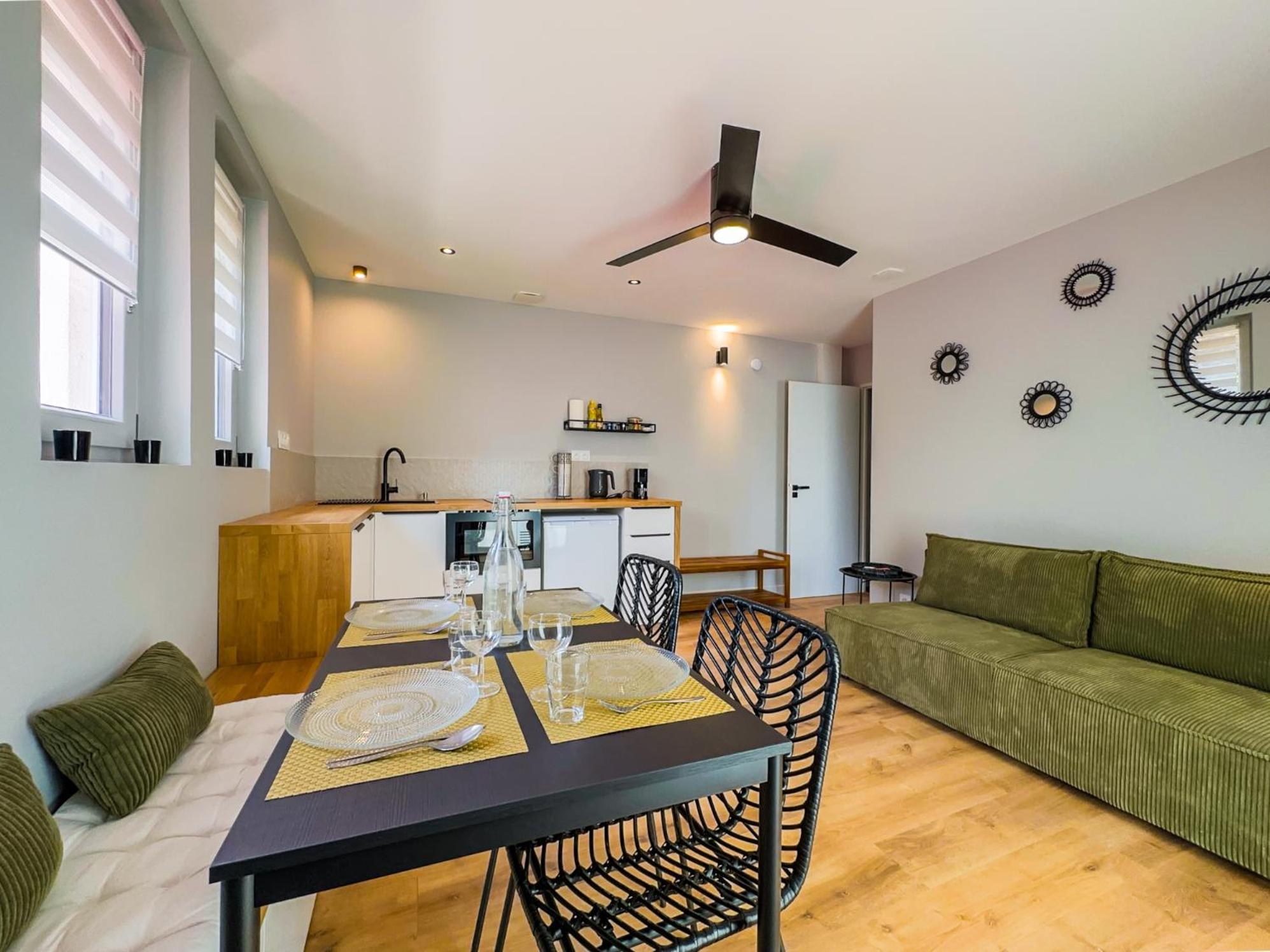 Serenity Suite Vénissieux Εξωτερικό φωτογραφία