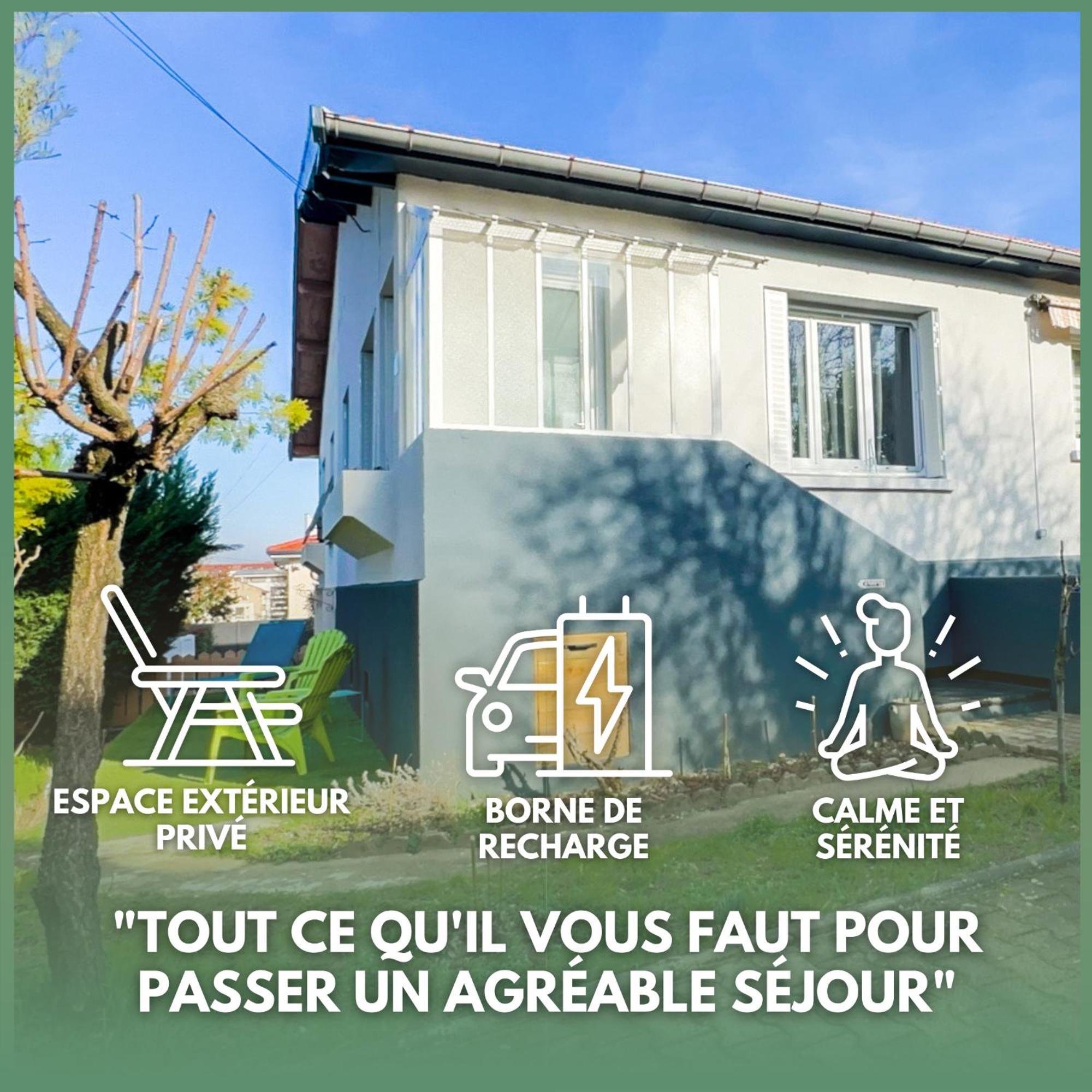 Serenity Suite Vénissieux Δωμάτιο φωτογραφία